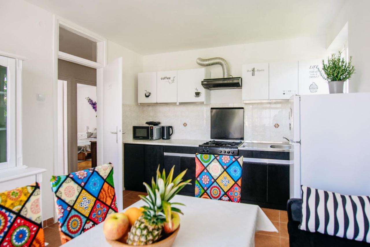 Sunnynest Apartment - 3Br Apt With Free Parking & Wi-Fi, Close To Lapad Bay Beach ดูบรอฟนิก ภายนอก รูปภาพ